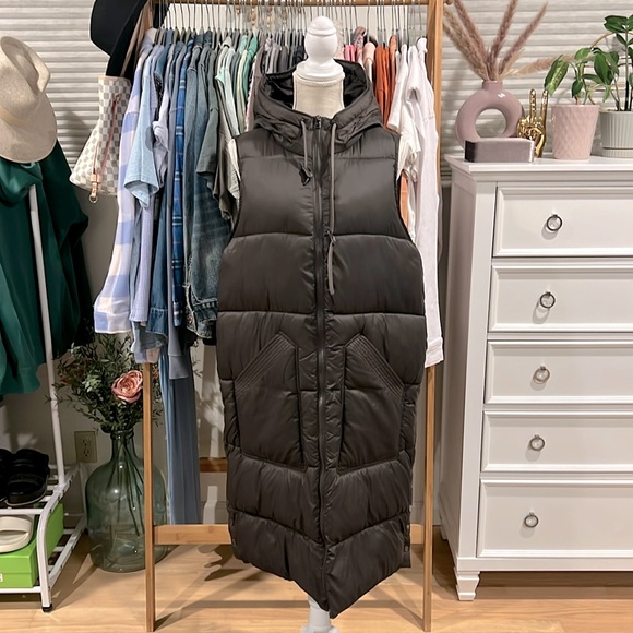 Andrew Marc | Kerr Hooded Longline Puffer Vest Chocolate size Medium - Picture 5 of 16